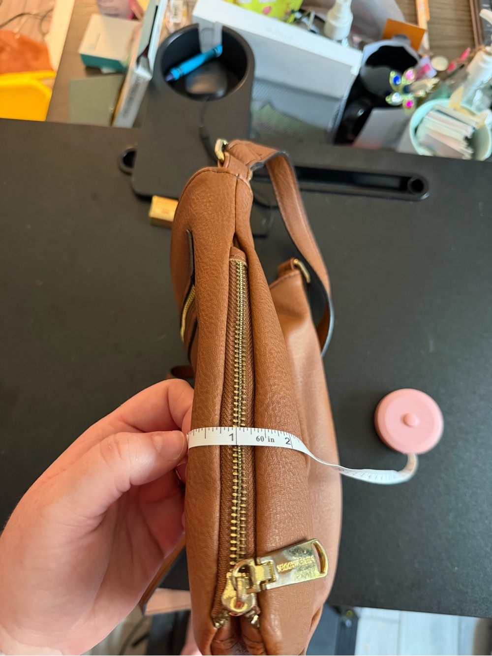 Steve Madden Brown Crossbody Bag with Leather Material and Minimalist Design - Picture 9 of 9